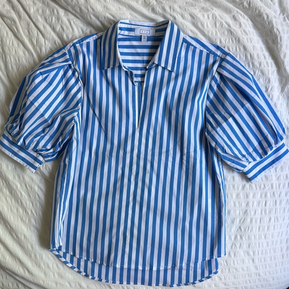 Perfect for Easter! NWOT AYR Capeside Striped puff sleeve V-neck Popover Top